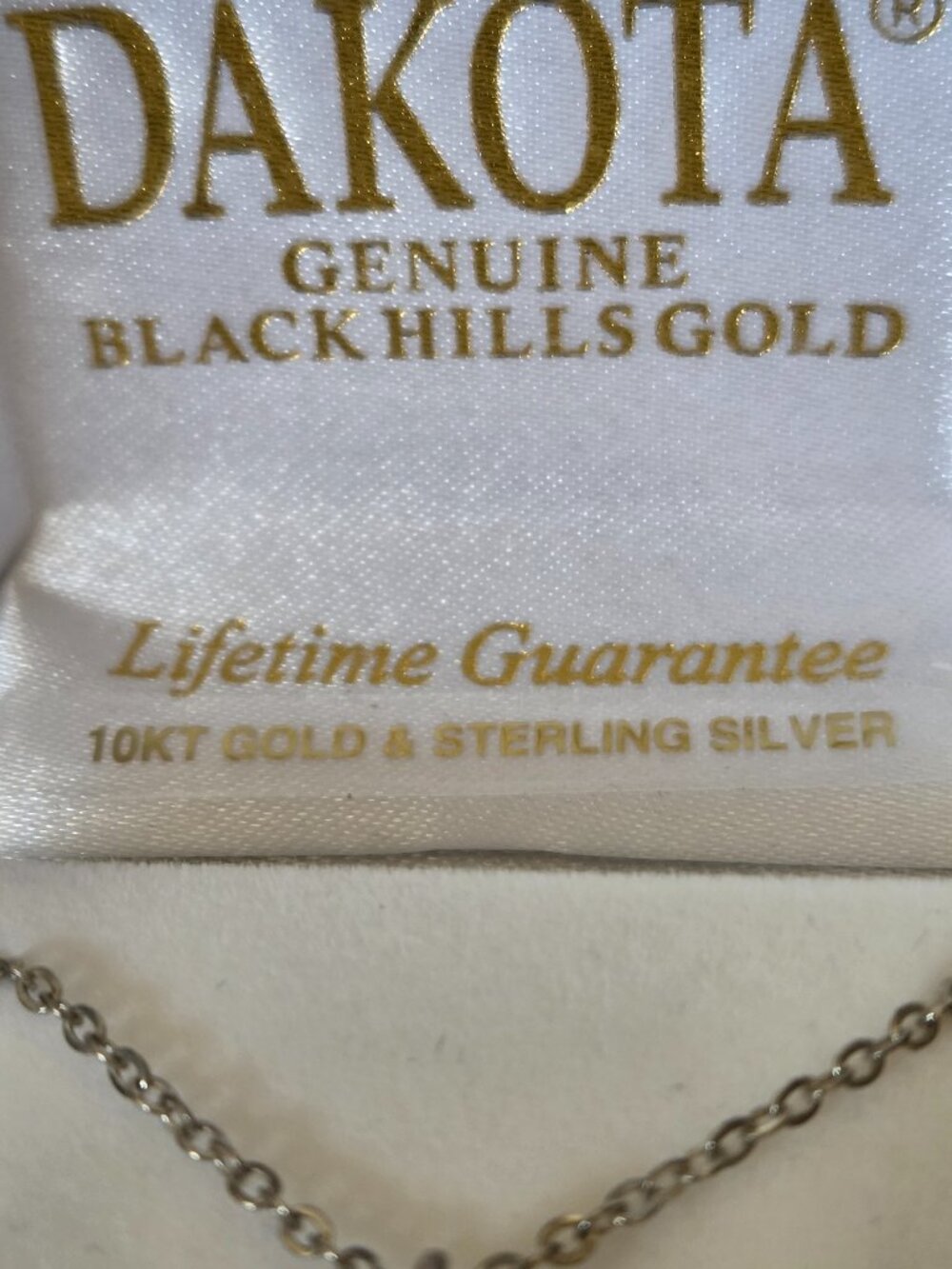 Black Hills Silver/gold necklace